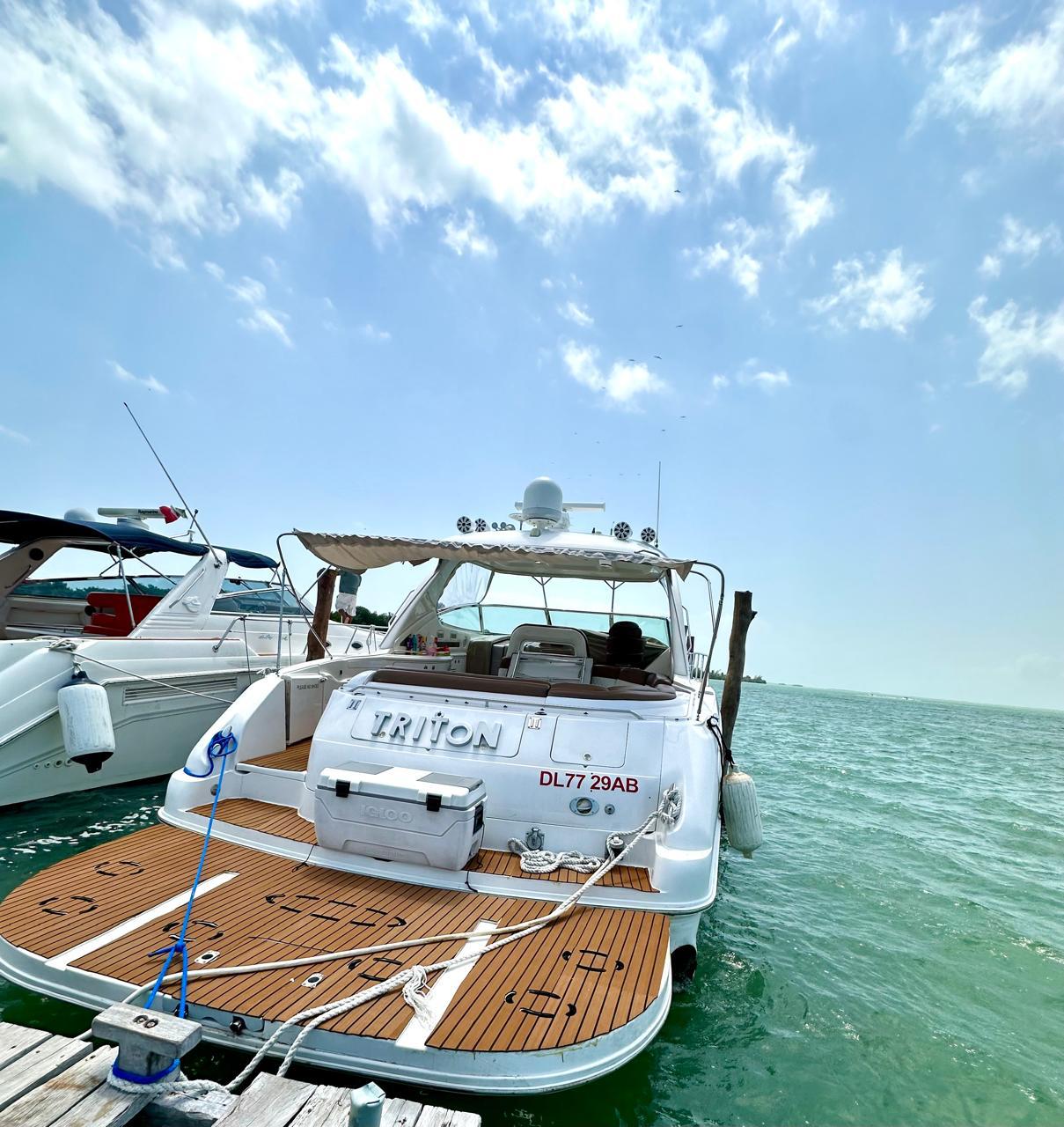 El Yate Tritón